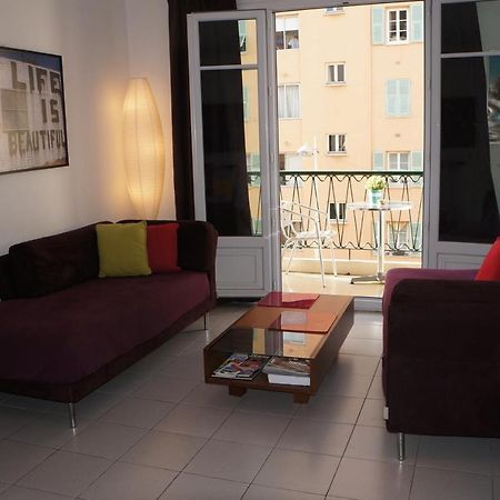 Appartement T3 Climatise Entre Mer Et Centre Nizza Kültér fotó